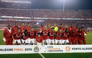 En un ambiente hostil, típico de la Copa Libertadores en Sudamérica, donde se vive con gran pasión, Chivas supo hacer partido. Pero eventualmente, el entorno y el empuje del Internacional de Porto Alegre terminaron por derrumbar al Rebaño Sagrado.