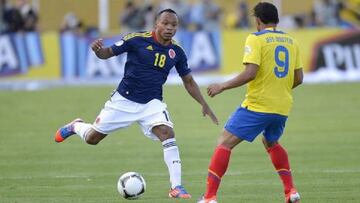 Zúñiga en el estreno de la camiseta azul de Eliminatorias para Brasil 2014