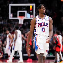 Tyrese Maxey, socio de Embiid ante la ausencia de Harden