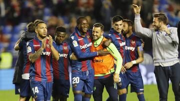 El Levante dio un gran paso ante el Betis pero todavía tiene que seguir peleando por quedarse un año más en Primera División.