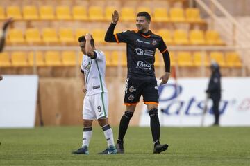 Luis Madrigal celebrando el segundo gol de Alebrijes en la Final de Ascneso 2018 ante Cafetaleros de Tapachula.