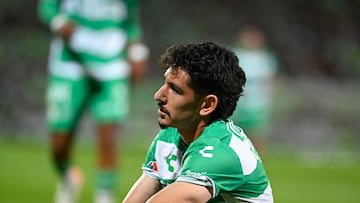 Jesus Ocejo of Santos during the 17th round match between Santos and Atletico San Luis as part of the Torneo Clausura 2024 Liga BBVA MX at TSM -Corona- Stadium on April 28, 2024 in Torreon, Coahuila, Mexico.