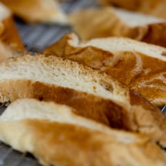 El famoso restaurante de cocido madrileño que se ha subido al carro de las torrijas: precios por 6,75€ y con helado de vainilla