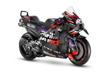 Los pilotos espa?oles ya conocen la nueva m芍quina de la casa italiana para el pr車ximo Mundial de MotoGP.