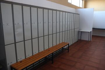 One of the dressing rooms at Las Pistas del Helmántico.