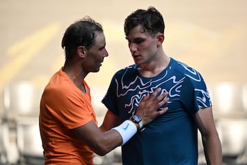 El tenista espa?ol pudo con el tenista ingl¨¦s Jack Draper (38?) en un partido complicado que solvent¨® con agresividad (41 golpes ganadores) y f¨ªsico para ganar por 7-5, 2-6, 6-4 y 6-1. Le espera McDonald.