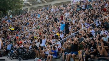 Gradas del Parc del Fòrum llenas durante el 15º Extreme Barcelona, celebrado el domingo 17 de septiembre del 2023.