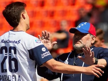 Los elogios de Maradona a Paradela que ilusionan a la afición de Cruz Azul