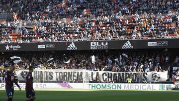 29/04/18 PARTIDO PRIMERA DIVISION
VALENCIA - EIBAR
SEGUIDORES - CURVA NORD - PANCARTA CHAMPIONS