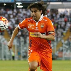 Sanhueza da positivo y es suspendido de forma provisional