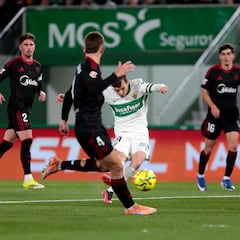 El Elche, optimista con las renovaciones de Febas y Álvaro Núñez