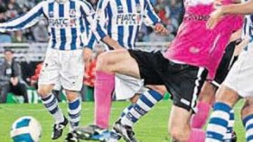 <b>CON GOL. </b>Javier Arizmendi consiguió su quinto tanto de la temporada y eso fue suficiente para que el Depor se llevase los tres puntos.