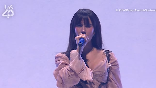 Aitana ‘recuerda’ a Miguel Bernardeau, la ruptura con Yatra y su amor con Plex en LOS40 Music Awards Santander