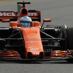 La larga recta del GP de China, pesadilla de McLaren y Alonso