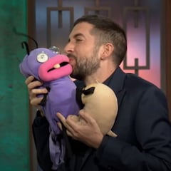 ‘El Hormiguero’ se cuela en ‘La Revuelta’: así ha sido el beso de Broncano a Trancas