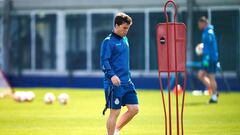 GRAFCAT7136. BARCELONA, 12/04/2019.- El entreandor del RCD Espanyol, Joan Francesc Ferrer &quot;Rubi&quot; durante el entrenamiento que el equipo blanquiazul ha realizado en la ciudad deportiva Dani Jarque para preparar el aprtido de LaLiga que ma&ntilde;