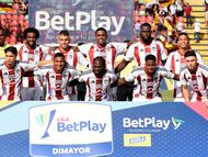 Jugadores de Junior en un partido de Liga BetPlay.