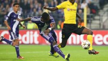 Adri&aacute;n Ramos, delantero colombiano del Borussia Dortmund, en un partido de Champions League frente al Anderlecht. 