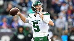 New York Jets&#039; back up quarterback was shown a whole lot of love by injured Zach Wilson - who he replaced - after his monumental 405 yard passing game.