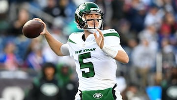 New York Jets&#039; back up quarterback was shown a whole lot of love by injured Zach Wilson - who he replaced - after his monumental 405 yard passing game.