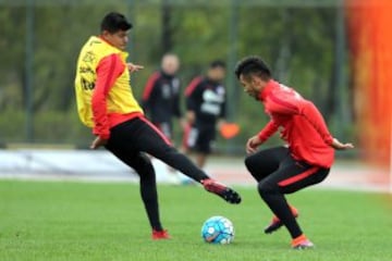 La Roja prepara la final de la China Cup ante Islandia