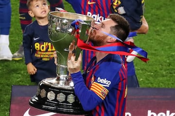 El argentino, con diez Ligas (2005, 2006, 2009, 2010, 2011, 2013, 2015, 2016, 2018 y 2019), es el segundo jugador con más trofeos de campeón de la Primera División después de Paco Gento, con doce.