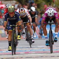 Ewan gana por media rueda en la 'ratonera' de Alberobello