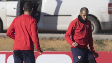 Guido Pizarro entrenando contra el Sevilla. 