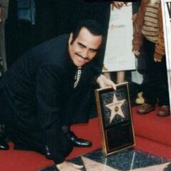 Durante homenaje a Vicente Fernández en el Paseo de la Fama en Hollywood se reportó un tiroteo