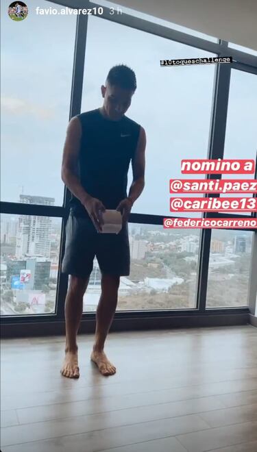 En Pumas, Favio Álvarez compartió cómo vive los días en casa. También entró al reto del papel de baño.