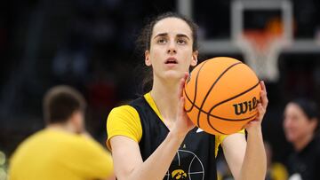 CLEVELAND, OHIO - APRIL 06: Caitlin Clark #22 of the Iowa Hawkeyes shoots during an open practice session ahead of the 2024 NCAA Women's Basketball Final Four National Championship at Rocket Mortgage Fieldhouse on April 06, 2024 in Cleveland, Ohio.   Steph Chambers/Getty Images/AFP (Photo by Steph Chambers / GETTY IMAGES NORTH AMERICA / Getty Images via AFP)