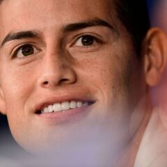 James pasa los exámenes médicos en Olympiacos