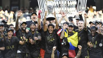 El atacante mexicano logró conquistar su primer título a nivel de clubes con LAFC tras vencer en la final de la MLS Cup a Philadelphia Union.