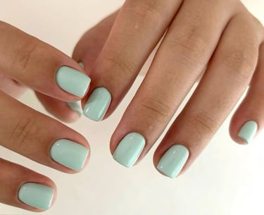 Los colores de uñas cortas que se pondrán de moda para finales de abril 2026