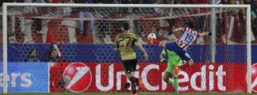 1-0. Diego Costa anota el primer tanto.