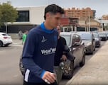 Fuimos a buscar a Cepeda a la práctica del Elche y un exseleccionado chileno aparece de sorpresa junto a Dituro