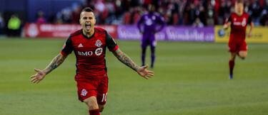 Zlatan y Vela encabezan lista de camisetas m¨¢s vendidas en MLS