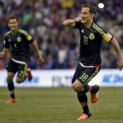 Guardado confirma su año más goleador con el Tri