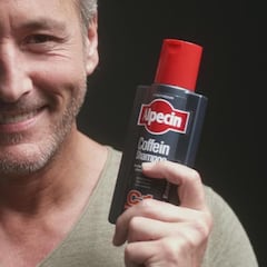 El champú mágico con cafeína que combate la caída del pelo