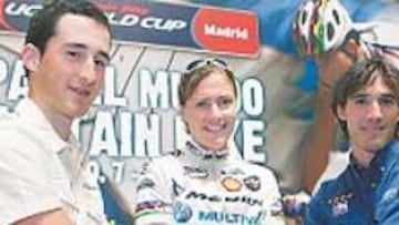 <b>A POR TODAS. </b>Iñaki Lejarreta, Gunn-Rita Dahle e Iván Álvarez.