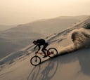 Descenso en mountain bike por la duna más alta del mundo