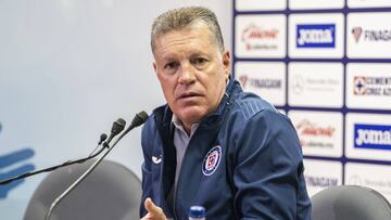 Pablo Aguilar ve como error la salida de Peláez de Cruz Azul