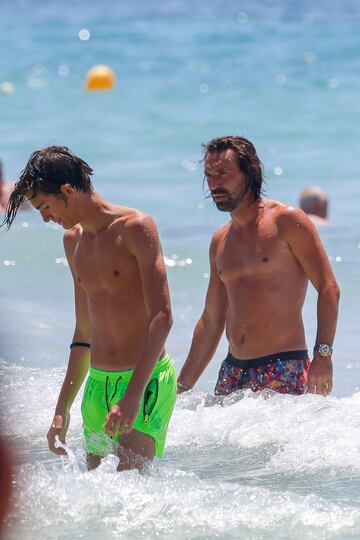  Pirlo y Valentina Baldini disfrutan de unos días de descanso junto a la familia en Ibiza.