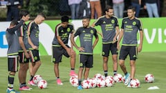 La Selección entrenó en Sumiya arropada por la afición