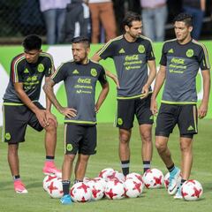 La Selección entrenó en Sumiya arropada por la afición
