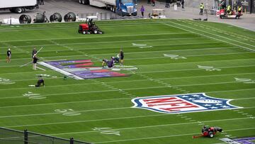 LAS VEGAS, NEVADA - FEBRUARY 01: Workers paint a Super Bowl LVIII logo on the field outside of Allegiant Stadium on February 01, 2024 in Las Vegas, Nevada. The game will be played on February 11, 2024, between the Kansas City Chiefs and the San Francisco 49ers. Ethan Miller/Getty Images/AFP (Photo by Ethan Miller / GETTY IMAGES NORTH AMERICA / Getty Images via AFP)