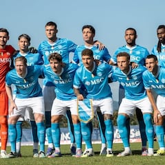 Nápoles caem no primeiro amigável, mas Bruyne e Lang entendeu