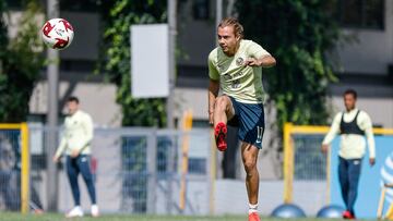  during the America team training, prior to the start of the Torneo Apertura 2020 of the Liga BBVA MX in Coapa, on June 26, 2020.
 
 &amp;lt;br&amp;gt;&amp;lt;br&amp;gt;
 
 durante el entrenamiento del Equipo America previo al inicio del Torneo Apertura 2020 de la Liga BBVA MX, en Coapa, el 26 de Junio de 2020.