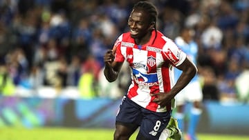 Dejó Monterrey en 2017 para regresar a Colombia, donde fichó por Junior, donde suma 22 partidos y 12 goles. Ya es seleccionado nacional y apunta para ir a la Copa del Mundo de Rusia.