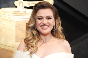 Kelly Clarkson se ha sincerado sobre su pérdida de peso, aclarando si recurrió o no al uso de Ozempic. Te compartimos sus declaraciones.